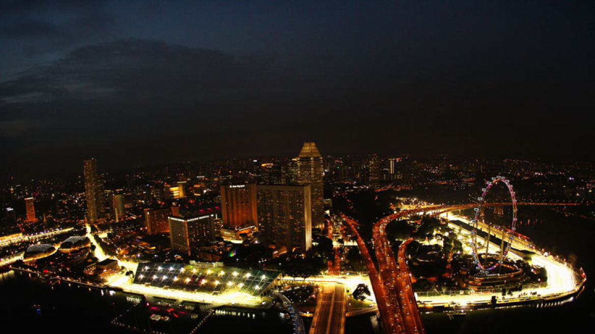 GP Σιγκαπούρης: Τα φώτα ανάβουν!
